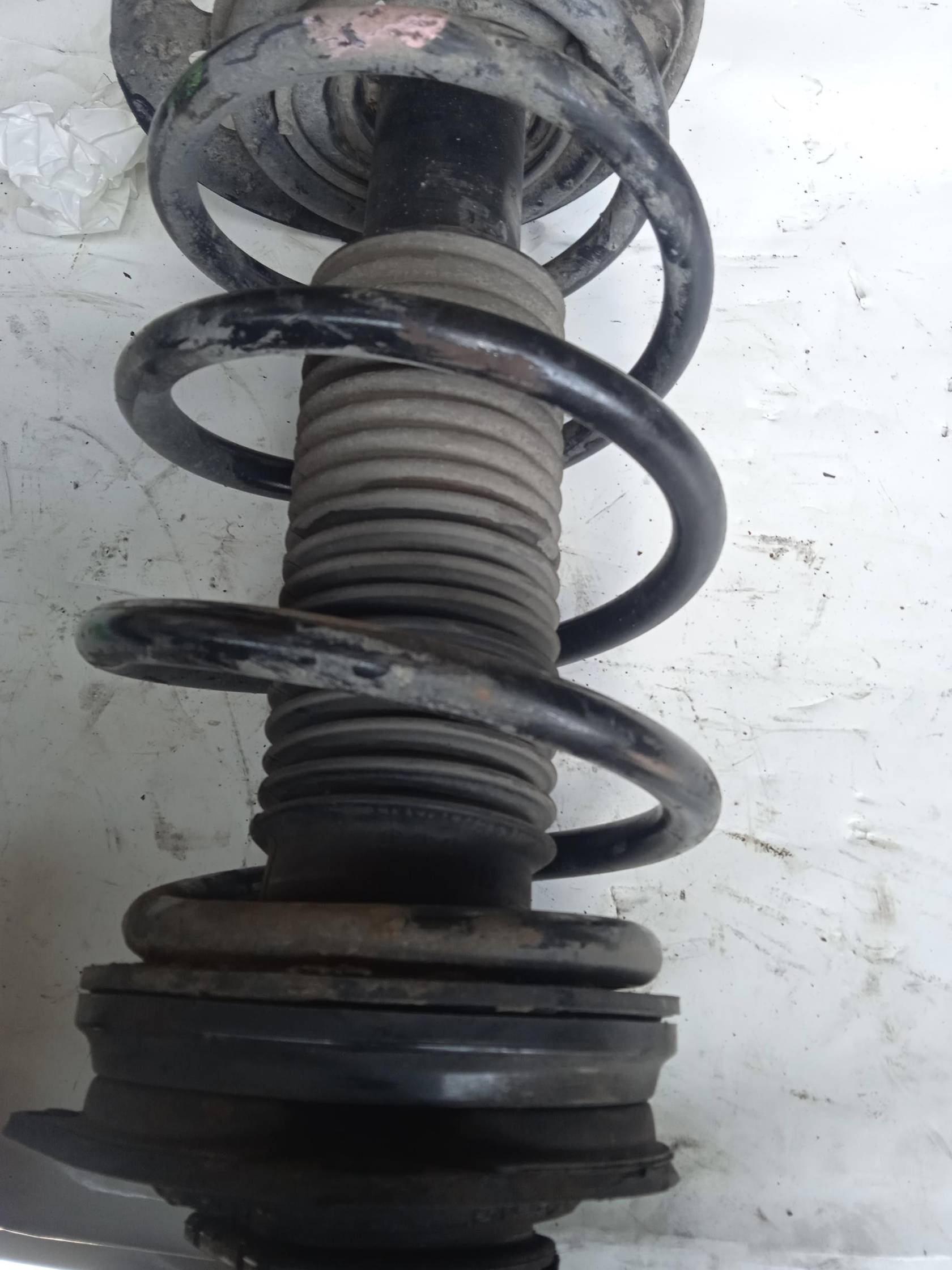 Ammortizzatore ant. dx.